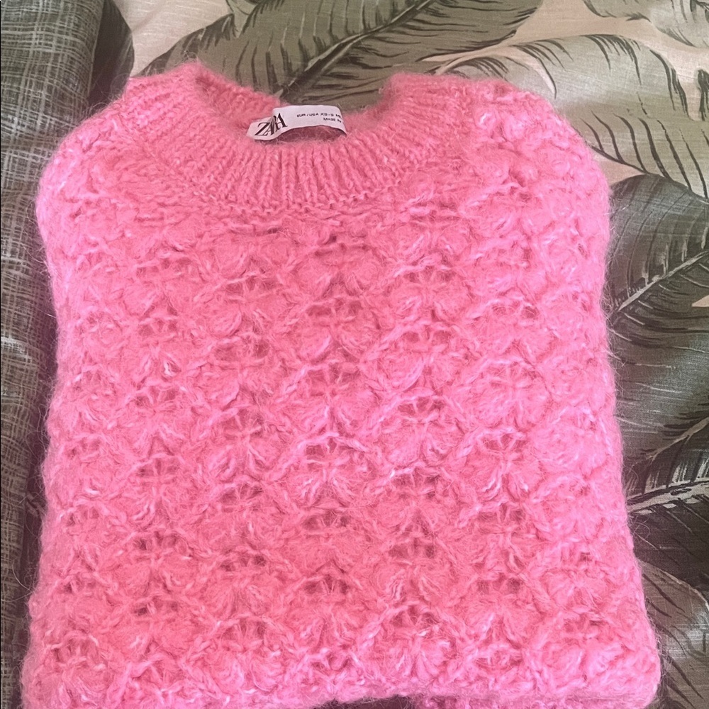 Zara Pink Cozy Scalloped Wool Alpaca 🦙 Blend Sweater - Picture 7 of 9